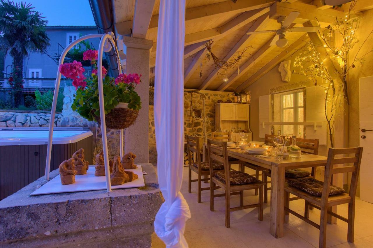 White Cottage Heritage House Чижичи Экстерьер фото