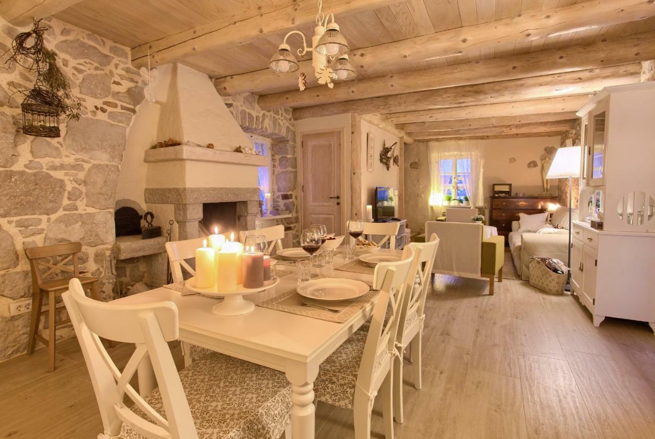 White Cottage Heritage House Чижичи Экстерьер фото